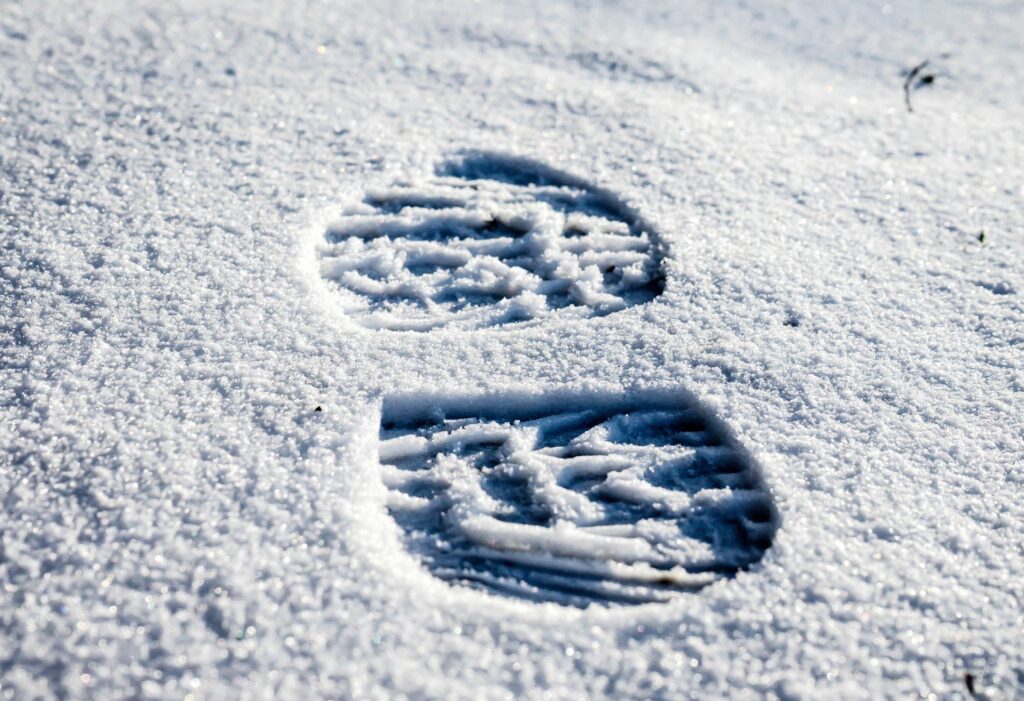 Empreinte de pas dans la neige